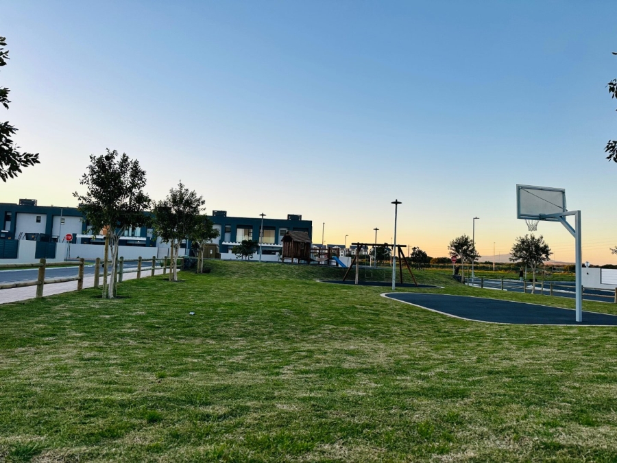 4 Bedroom Property for Sale in Sandown Western Cape